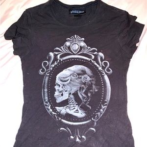 Skull lady vintage frame t shirt